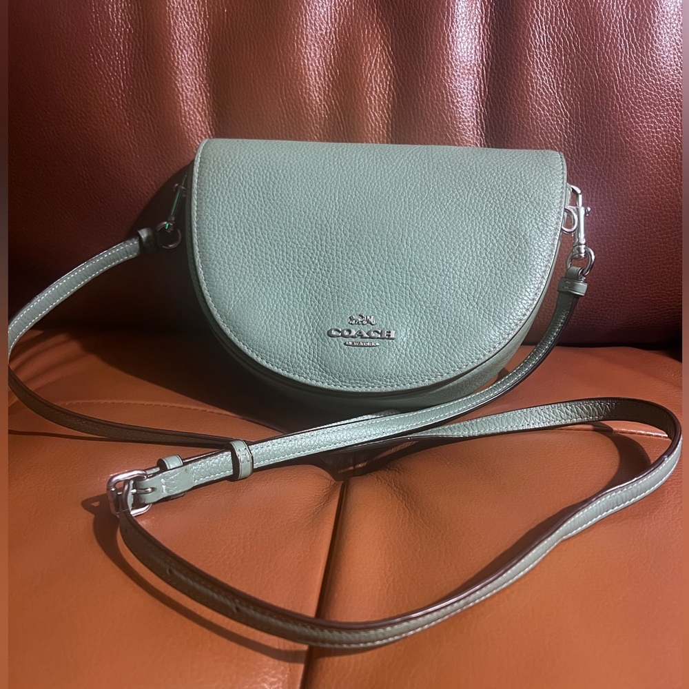 Coach Ellen Leather Crossbody Bag EUC